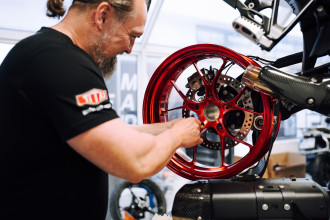 Spolupráca MD-Bavaria Žilina Motorrad a TITAX: CUSTOM kované kolesá na mieru